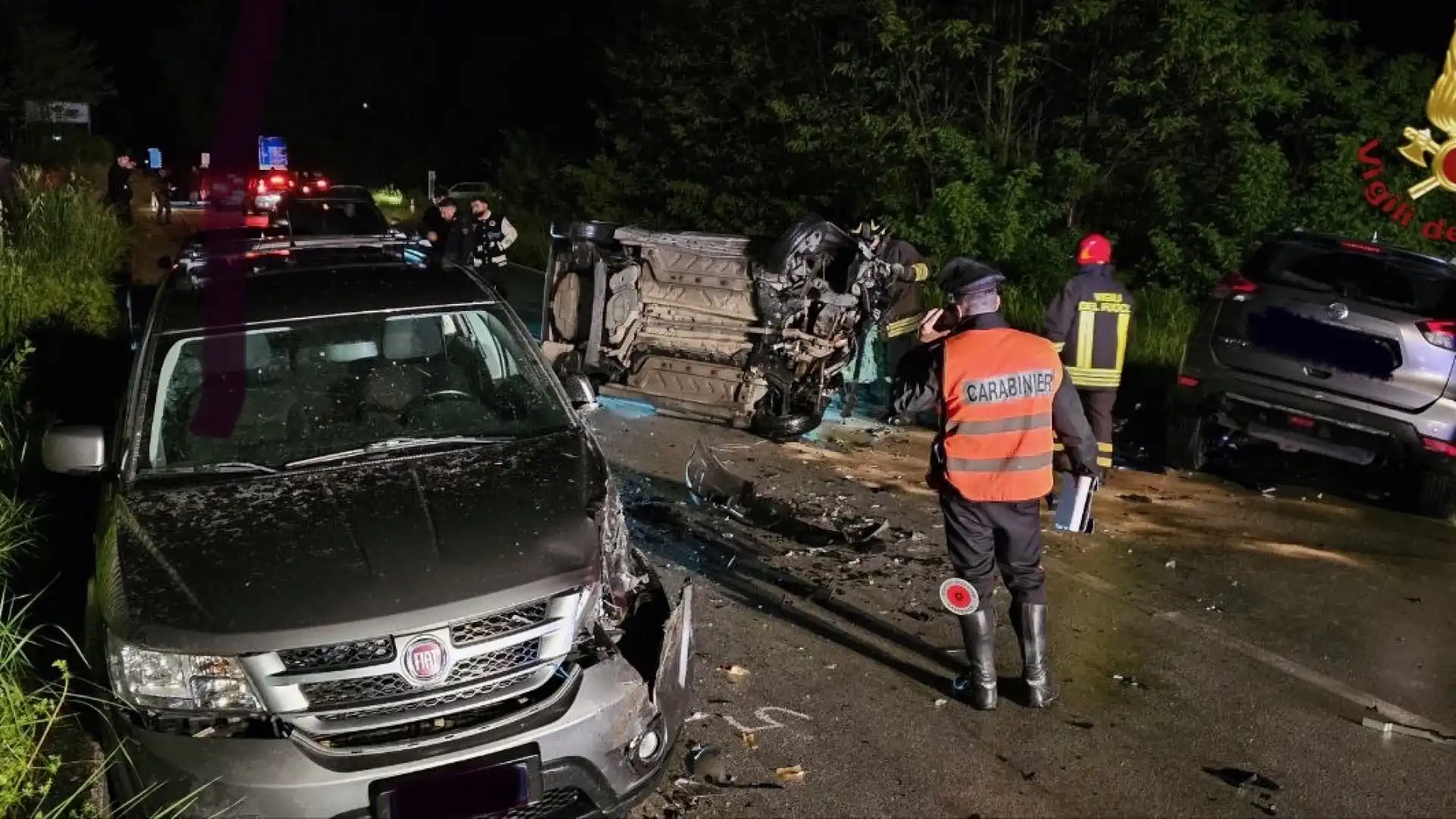 Miranda:incidente nella notte sulla statale 17. Coinvolte tre auto. Intervento dei Vigili del Fuoco di Isernia.